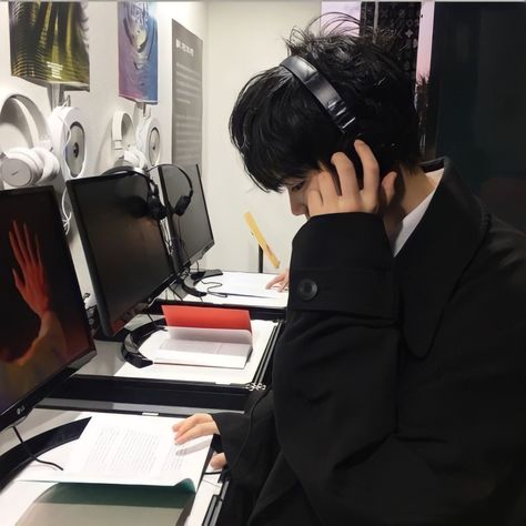 Boy Icon, Korean Men, Orlando, A Man, Desk, Music