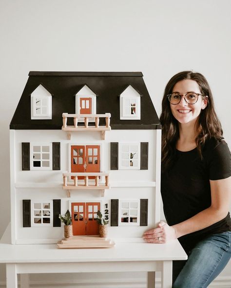 Melissa And Doug Dollhouse Remodel, Hearth And Hand Dollhouse Makeover, Melissa And Doug Dollhouse Makeover, Dollhouse Exterior Ideas, Melissa And Doug Dollhouse, Mini Mansion, Dollhouse Makeover, Portable Doll House, Dollhouse Diy