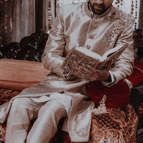 Indian Royalty Aesthetic Male, Indian Prince Aesthetic, Arabic Aesthetic, Arrange Marriage, Ponniyin Selvan, Indian Royalty, Desi Art, Aesthetic Collages, Mens Indian Wear