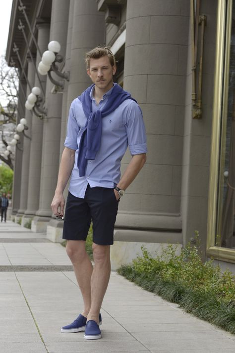 #Look10 · Camisa Italica Azul · Sweater Hilo Algodón Azulino Cuello en V · Bermuda Denver Marino · Panchas Azules · Short Azul, Outfits Hombre, Business Style, Summer Outfits Men, Business Fashion, Power Rangers, Old Money, Mens Fashion Casual, Mens Summer