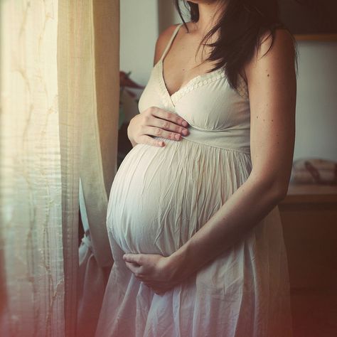 maternity shot. soft lighting A Well Traveled Woman, Camorra Chronicles, Addicted Series, Bump Style, Pregnant Woman, Trendy Baby, Pregnancy Shoot, Maternity Pictures, Getting Pregnant