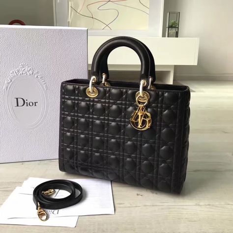 Christian Dior CD woman bag original leather version lady Dior large size Lady Dior Bag Outfit, Dior Bag Outfit, Design Totebag, Christian Dior Handbags, Lady Dior Handbag, Handbags Design, Fake Designer, Dior Designer, Girly Bags