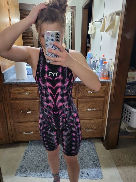 Swim Tech Suits, Tech Suits Swimming, Swimmer Girl, Tech Suit, Swimming Pictures, Swimmers Life, Swim Team, Casual Style Outfits, Christmas List