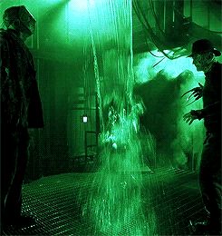 tumblr_megampl4mZ1rhvtaoo1_250.gif 245×260 pixels Jason Voorhees And Freddy Krueger, Funny Freddy Krueger, Jason Voorhees Gif, Jason Gif, Freddie Vs Jason, Freddy Krueger Scenes, Freddy Krueger Nightmare On Elm Street, Horror Gif, Horror Gifs