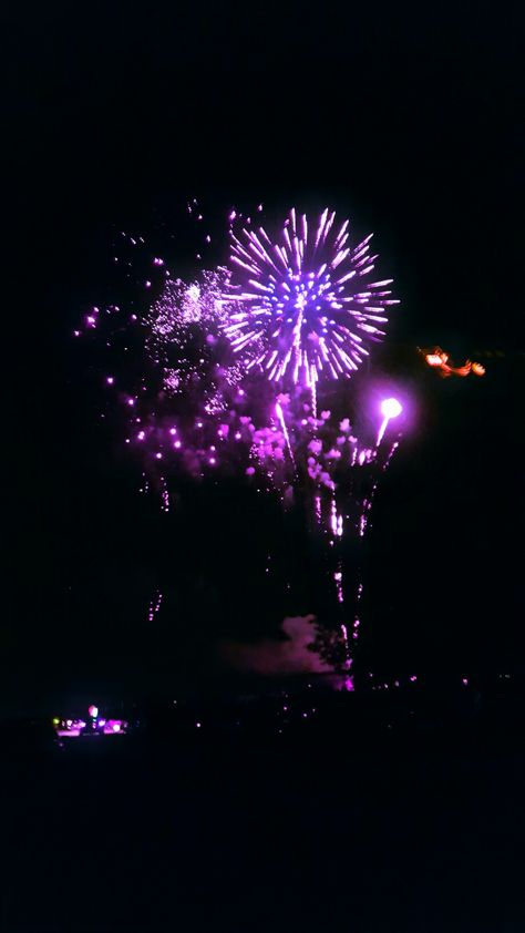 #aesthetics #purple #purplehue #hues #fireworks #4july #party Barney Aesthetic, Joseph Kavinsky, Aesthetics Purple, Minnesota Food, God Of Pain, Annika Volkov, Fireworks Wallpaper, Fireworks Pictures, Aesthetic Era