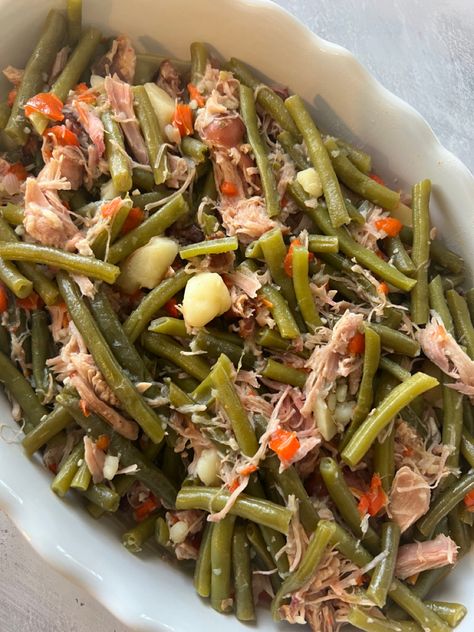 Green beans 
Soul food recipe 
Holiday side dish Green Beans With Smoked Turkey Wings, Southern Green Beans With Smoked Turkey, Green Beans With Smoked Turkey, Soul Food Green Beans, Beans With Smoked Turkey, Turkey And Green Beans, String Bean Recipes, Fresh Green Bean Recipes, Southern Style Green Beans