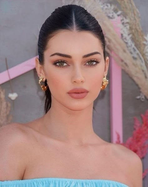 FaceApp: Morphed Face Morph, Family Face Claims, Kendall Jenner Modeling, Kendall Jenner Face, Human Barbie, Rare Eyes, Dr Face Claim, Feminine Face, Dr Face