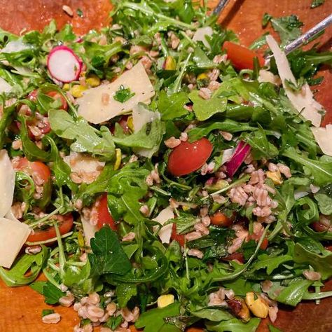 Charlie Bird's Farro Salad - Barefoot Contessa Farro Salad Recipes, Ina Garden, Best Ina Garten Recipes, Barefoot Contessa Recipes, Ina Garten Recipes, Farro Salad, Barefoot Contessa, Bay Leaves, Delicious Salads