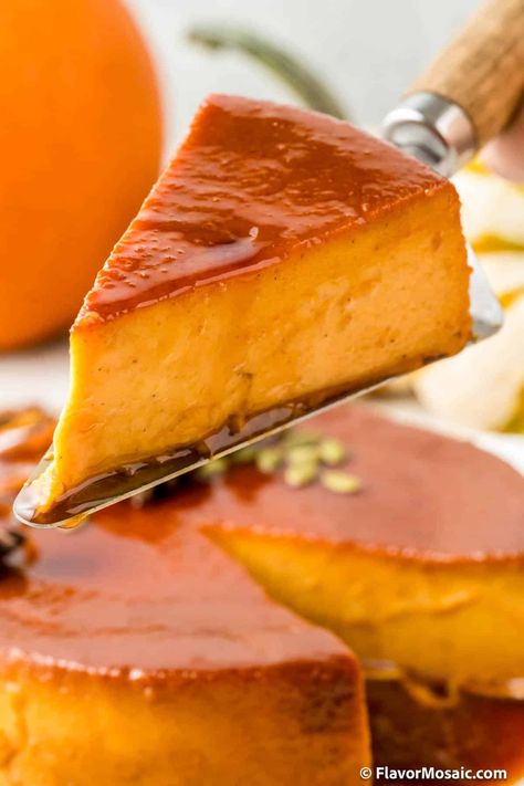 Pumpkin Flan Cake Recipe, Pumpkin Flan Recipe, Fall Desserts For A Crowd, Best Flan Recipe, Calabaza Recipe, Flan Cake Recipe, Yummy Fall Desserts, Cream Cheese Flan, Flan Recipe Easy