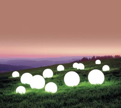 Jenn Ski: Diy glowing orbs Design Yearbook, Orb Light, Ingo Maurer, Deco Originale, Event Lighting, International Design, Ball Lights, Globe Lights, Wedding Lights