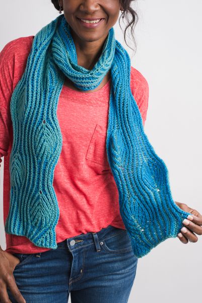 Marilee Brioche Scarf - I Like Knitting Brioche Scarf, Brioche Knit, Brioche Pattern, Brioche Knitting Patterns, Scarf Free Pattern, Knitting Hacks, Brioche Knitting, Brioche Stitch, Cozy Accessories