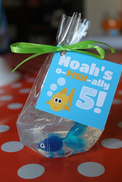 O-FISH-Ally FIVE Goldfish Party | CatchMyParty.com Goldfish Party, Cute Goldfish, Fishing Theme Birthday, Underwater Birthday, Fishing Themed Birthday Party, Bubble Birthday Parties, Bubble Guppies Birthday Party, Bubble Guppies Party, Toy Fish