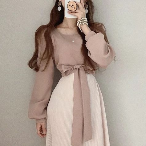 Aesthetic Korean, Elegant Dresses Classy, Korean Fashion Dress, Fashionista Clothes, Stylish Work Outfits, Easy Trendy Outfits, Modest Fashion Outfits, Casual Style Outfits, Classy Dress