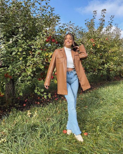 Tess Christine Outfits, Tess Christine, Beauty Youtubers, Preppy Fall, Casual Fits, Girls Trip, Fall Outfits, Personal Style, Autumn Fashion