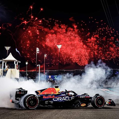 Bulls Wallpaper, Fia Formula 2 Championship, Red Bull F1, Abu Dhabi Grand Prix, Auto Racing Events, F1 Wallpaper Hd, Nico Rosberg, Formula 1 Car, Michael Schumacher