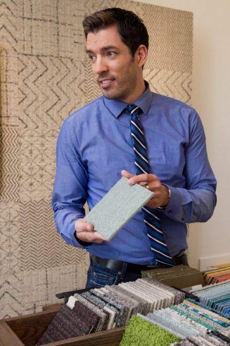 Jonathan Silver Scott, Property Brother, Scott Brothers, Drew Scott, Jonathan Scott, Unique Area Rugs, Property Brothers, Modern Carpet, Tv Programmes