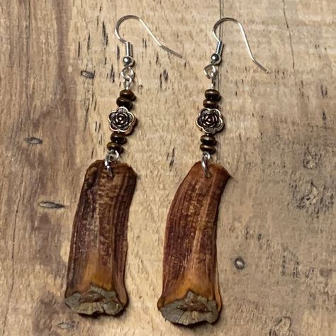 Handmade Real Pine Cone Scale Earrings Pine Cone Earrings Diy, Pine Cone Earrings, Pine Cone Jewelry, Scale Earrings, Pine Cone Art, Pine Cone Decorations, Earrings Diy, Hand Crafted Jewelry, Pine Cone