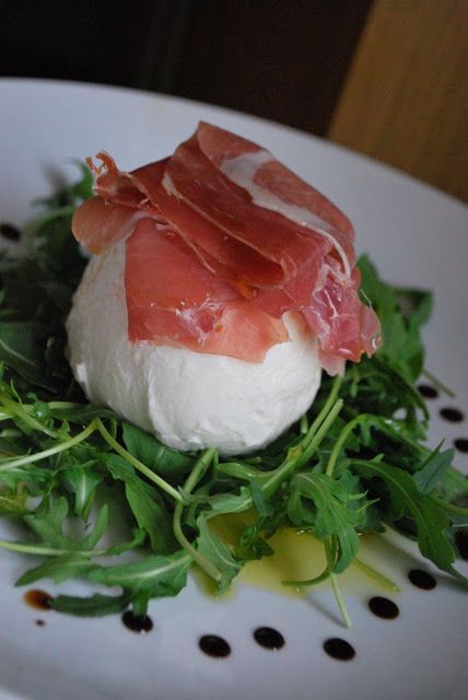 Scrumpdillyicious: Mozzarella di Bufala with Prosciutto and Wild Arug... Eggplant Dishes, Fried Food, Fish Dishes, Arugula, Delicious Salads, Mac And Cheese, Food For Thought, Italian Recipes, Food Inspiration