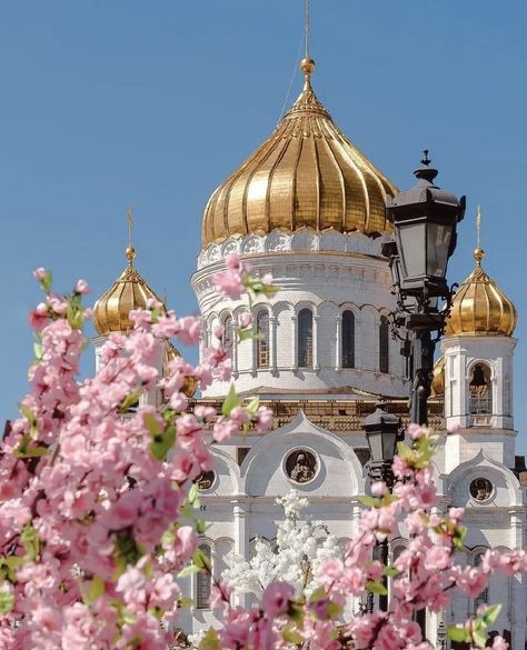 #russia #aesthetic #pinterest #europe #travel #city #church #spring Russian Architecture Aesthetic, Orthodox Church Aesthetic, Russia Culture, Russia Aesthetic, Russian Heritage, Russian Church, Europe Architecture, Russian Architecture, Russia Travel