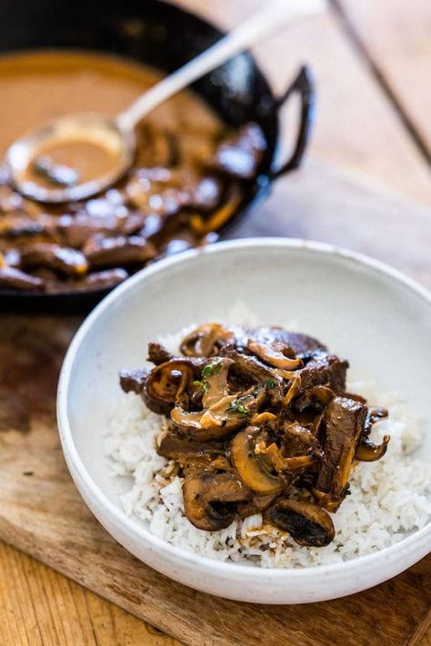 Winter Mushroom & Venison Stroganoff – Pipers Farm Venison Stroganoff, Buttery Mashed Potatoes, Venison Steak, Mushroom Stew, Wild Game Recipes, Soup And Stew, Game Food, Rattles, Few Ingredients