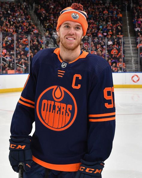 Connor McDavid Connor Mcdavid Funny, Conor Mcdavid, Connor Mcdavid Wallpaper, Puck Bunny, Nhl Hockey Players, Mario Lemieux, Edmonton Oilers Hockey, Nhl Teams, Oilers Hockey