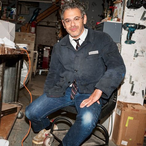 Tom Sachs Style, Mens Artist Fashion, Tom Sachs Art, New York Artist Aesthetic, Artist Uniform, Workwear Fashion Men, Mens Living Room, Overshirt Men, Uniform Aesthetic