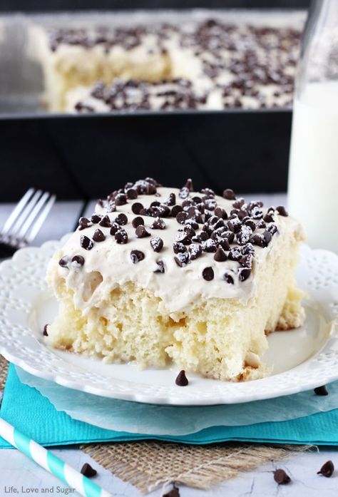 Cannoli Poke Cake - vanilla cake topped with cannoli filling icing! Cannoli Poke Cake, Cannoli Cake, Cannoli Filling, Moist Vanilla Cake, Poke Cake Recipes, Poke Cakes, Vanilla Cake Recipe, Delicious Cake Recipes, A Piece Of Cake