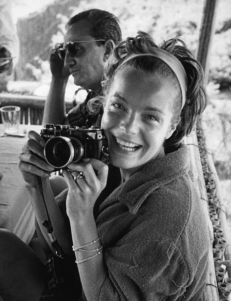 Romy Schneider and Luchino Visconti on vacation in 1961. Holding A Camera, Luchino Visconti, Girls With Cameras, Jeanne Moreau, Robert Frank, Robert Doisneau, I Love Cinema, Photo D Art, Romy Schneider