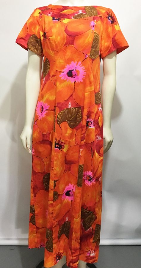 Orange floral print Perma Press barkcloth, ankle length, short-sleeve Size S based on measurements Length - 44, Chest - 34, Hips - 40 inches Probably made in the 1960s. Possibly unworn Excellent vintage condition! Hawaiian Muumuu, Hawaiian Clothing, Island Dresses, Aloha Dress, Tiki Style, Hawaiian Fashion, Hawaiian Maxi Dress, Aloha Friday, Muumuu Dress