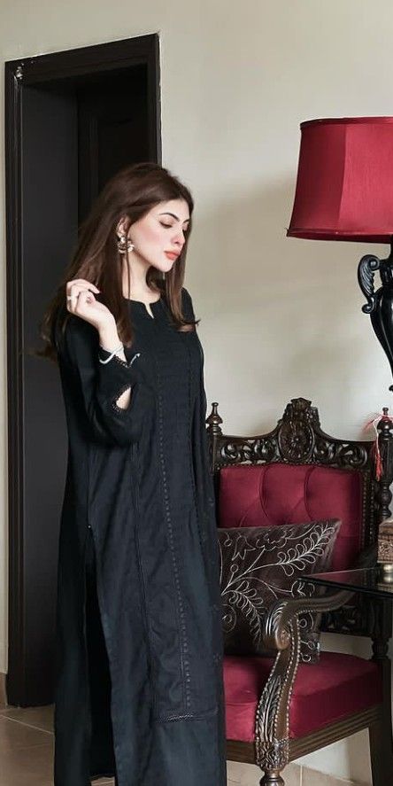 Black Shalwar Kameez For Women, Desi Shalwar Kameez, Black Shalwar Kameez, Shalwar Kameez Women, Couple In Black, Long Anarkali Gown, Affan Waheed, Cotton Dress Pattern, Pakistani Beauty