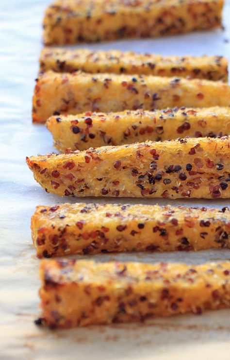 This made me think of you, Holly.    quinoa polenta fries Easy Polenta, Rosemary Polenta, Parmesan Quinoa, Polenta Chips, Quinoa Chips, Parmesan Polenta, Baked Polenta, Polenta Fries, Polenta Recipes