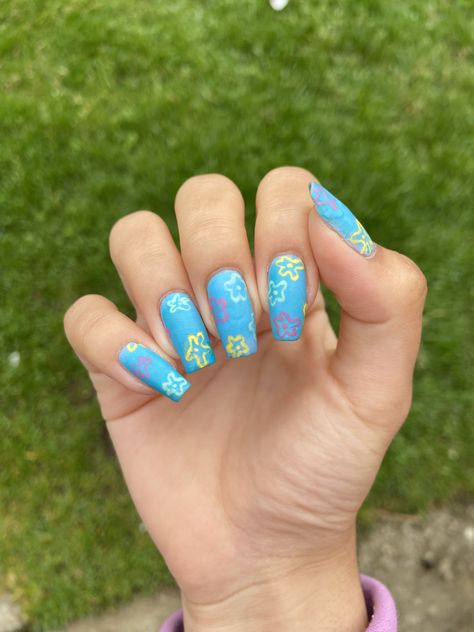 Spongebob background nails✨ Nails Acrylic Spongebob, Spongebob Nails Easy, Spongebob Nails Designs Short, Simple Spongebob Nails Designs, Nail Designs Spongebob, Perry The Platypus Nails, Spongebob Flowers Nails, Spongebob Nails Short, Spongebob Sky Nails