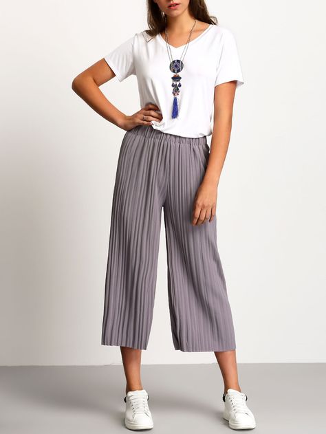 Shop Elastic Waist Pleated Wide Leg Pant online. SheIn offers Elastic Waist Pleated Wide Leg Pant & more to fit your fashionable needs. Square Pants Outfit Casual, Squarepants Outfit, Square Pants Outfit, Pleated Pants Outfit, Teaching Clothes, Culottes Outfit, Down Parka Women, Pleated Pant, Tracksuit Outfit