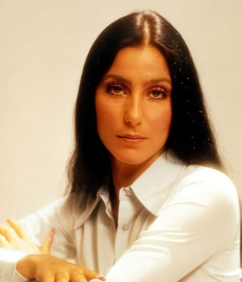 Cher Singer, 1970's Makeup, Cher Quotes, 1970's Fashion, Imperfection Is Beauty, Long Dark Hair, Human Reference, Photoshoot Photography, Vintage Photography