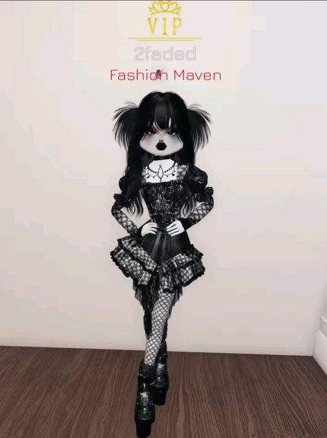 Goth Dress To Impress, Emo Dress To Impress, Trad Goth Dress, Neon Goth, Dti Codes, Traditional Goth, Royal High Outfits Ideas Cheap, Cheap Cosplay, Goth Fits