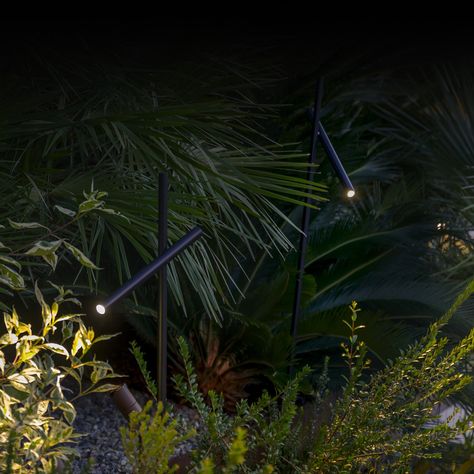 Platek Shanghai adjustable lamps: outdoor lighting inspired by the game Deco Luminaire, Lighting Setups, Residential Lighting, Light Beam, Garden Stuff, Shanghai, Outdoor Lighting, The Game, Beams