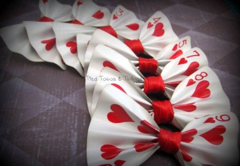 Playing Card Crafts, Belle Birthday, Queen Of Hearts Costume, Disney Bows, Alice In Wonderland Wedding, Mad Hatter Party, Alice In Wonderland Costume, Alice In Wonderland Birthday, Hair Bow Clip