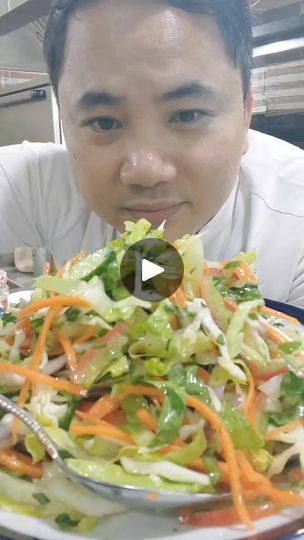 Lettuce Cabbage Salad, Asian Cabbage Salad, Cucumber And Tomato Salad, Cucumber And Tomato, Lettuce Salad Recipes, White Cabbage, Salad Recipes Healthy Easy, Cucumber Tomato Salad, Lettuce Salad