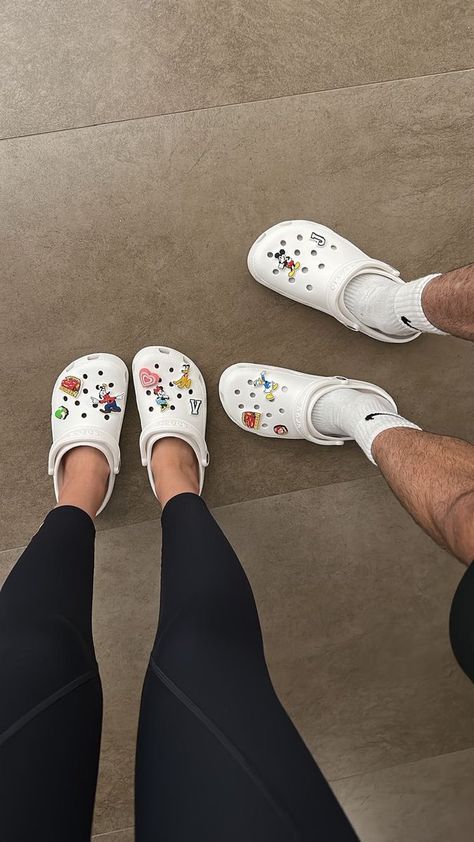 couple goals Couple Matching Crocs Shoes, Matching Crocs With Bf, Matching Crocs For Couples, White Crocs Aesthetic, Couple Crocs, Matching Crocs, Crocs Aesthetic, Crocs Outfit, Crocs Fashion