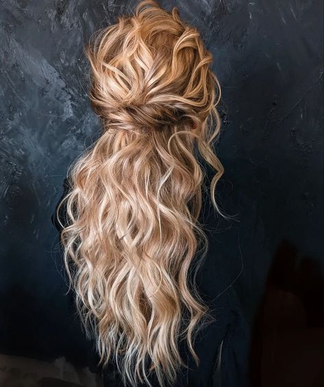 Boho Braid Bridal Hair, Western Bridal Hairstyles, Race Day Hair, Bridemaids Hairstyles, Salon Life, Bridal Hair Down, Big Blonde Hair, Bridesmaid Hair Makeup, Hairdo Wedding