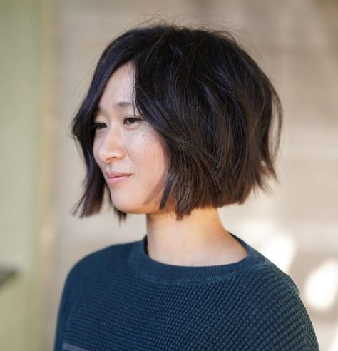 CHING SF/LA/NYC Hairstylist’s Instagram photo: “• G L O R I A • Soft modern bob • • • • • • • • • • #modernbob#softbob#asianhair #crafthairdresser#hairbrained_official…” Asian Short Hair Straight, Short Hairstyle Asian Women, Short Hairstyle Asian, Straight Cut Bob, Hairstyles Trending, Chin Length Haircuts, Modern Bob, Wavy Bob Haircuts, Edgy Haircuts