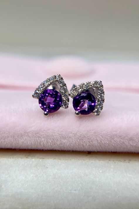 Purple diamond ring