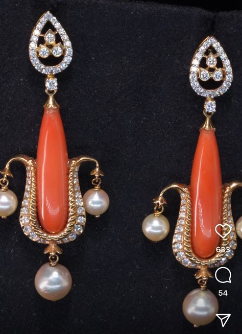 Coral Diamond Jewellery, Big Earrings Gold, Coral Jewellery, Temple Jewellery Earrings, Blue Silk Saree, Wedding Jewelry Sets Bridal Jewellery, Gold Temple Jewellery, Antique Necklaces Design, Gold Jewelry Outfits