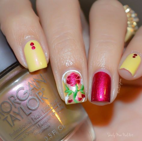 Beauty and the beast nails Beauty And The Beast Nails, Disney Princess Nails, Belle Nails, Nails Disney, Disney Nail Designs, Disney Inspired Nails, Yellow Nail, Beauty And The Beast Party, Nail Art Disney