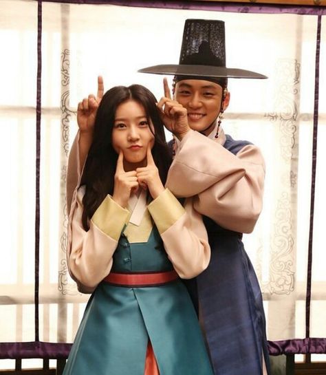 Mirror of the witch The Witch Kdrama, Mirror Of The Witch, The Witch Movie, Gong Hyo Jin, Jo In Sung, Amazing Science Facts, Foreign Film, Best Dramas, Anime Family