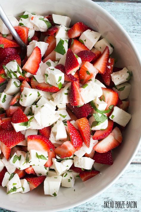 This Strawberry Caprese Salad will make you forget all about tomatoes! I love this salad drizzled with a little balsamic glaze! Strawberry Caprese, Bread Booze Bacon, Caprese Recipes, Best Fruit Salad, Caprese Salad Recipe, Egg Salad Recipe, Fruit Salads, Strawberry Salad, Healthier Recipes