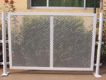 Expanded Metal Fence, Balcony Exterior Design, Metal Partition, Building Cladding, Metal Column, Railing Tangga, Expanded Metal Mesh, Cafe Exterior, Garden Gate Design