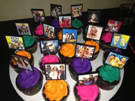 Cupcakes with 90s toppers Born In The 80s Raised In The 90s Party, 90s Cupcake Toppers, 90s Birthday Cupcakes, Late 90s Early 2000s Party Ideas, 90s Theme Wedding, Mtv Themed Party, 90s 2000s Party Ideas, 90s Centerpiece Ideas, 90s Cupcakes