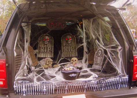 trunk or treat decorating ideas | Trunk or Treat - gravestones Halloween America, Kid Friendly Halloween Party, Halloween Car Decorations, Trunk Or Treat Ideas, Kid Friendly Halloween, Treat Ideas, The Trunk, Trunk Or Treat, A Truck