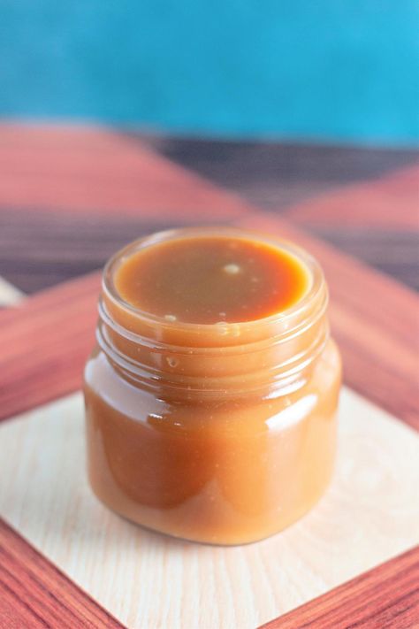 Easy Homemade Caramel Sauce Quick Bbq Sauce Recipe, Caramel Desserts Easy, Easy Homemade Caramel Sauce, Caramel Apple Bites, Easy Homemade Caramel, Apple Bite, Chocolate Turtles, Caramel Recipes Sauce, How To Make Caramel